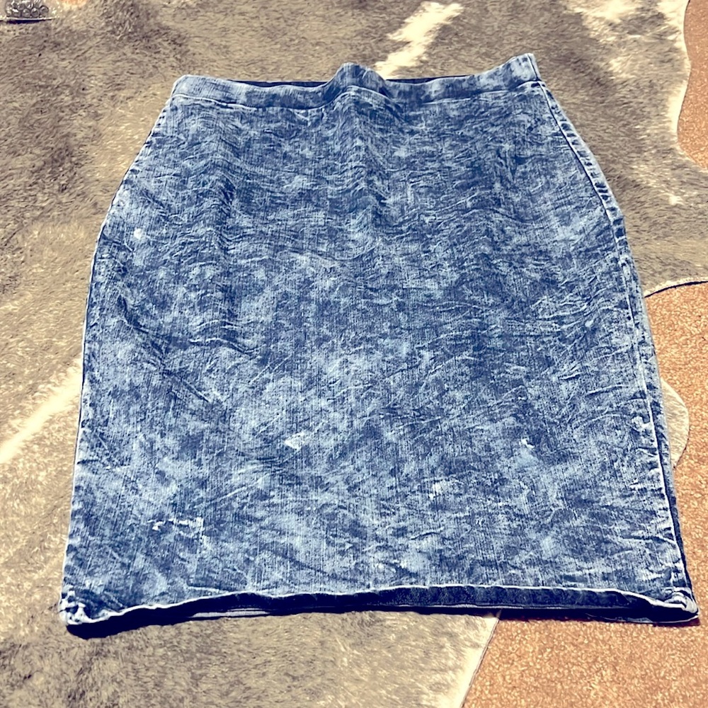 Blue Denim Acid Wash Pencil Skirt